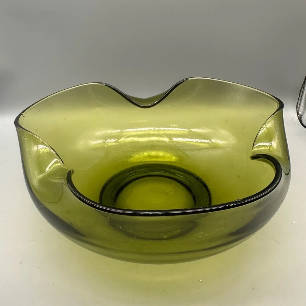 Anchor Hocking Olive Glass Bowl for chips and dips